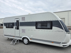Alternative view of Hobby 560 CFE Excellent *Fransk bädd *Alde *Mover *Förtält - 2023