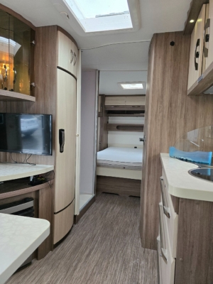 Hobby 560 FFE De Luxe *Queensbed *Förtält *Dusch *Markis - 2014 - Bild 26