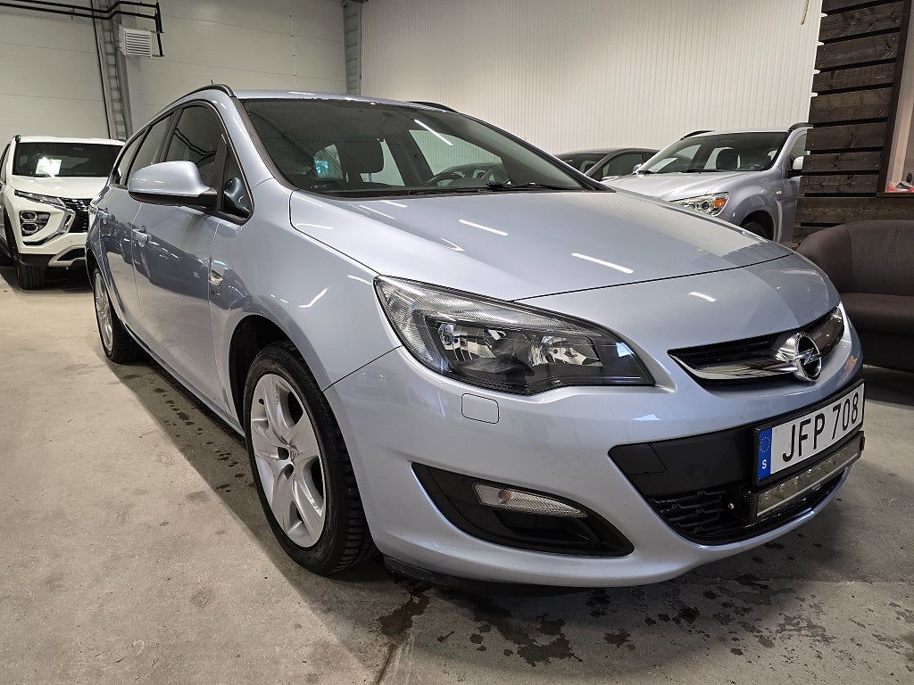 Opel Astra Sports Tourer 1.6 Enjoy *Gotlandsbil *Dragkrok - 2014 - Bild 4