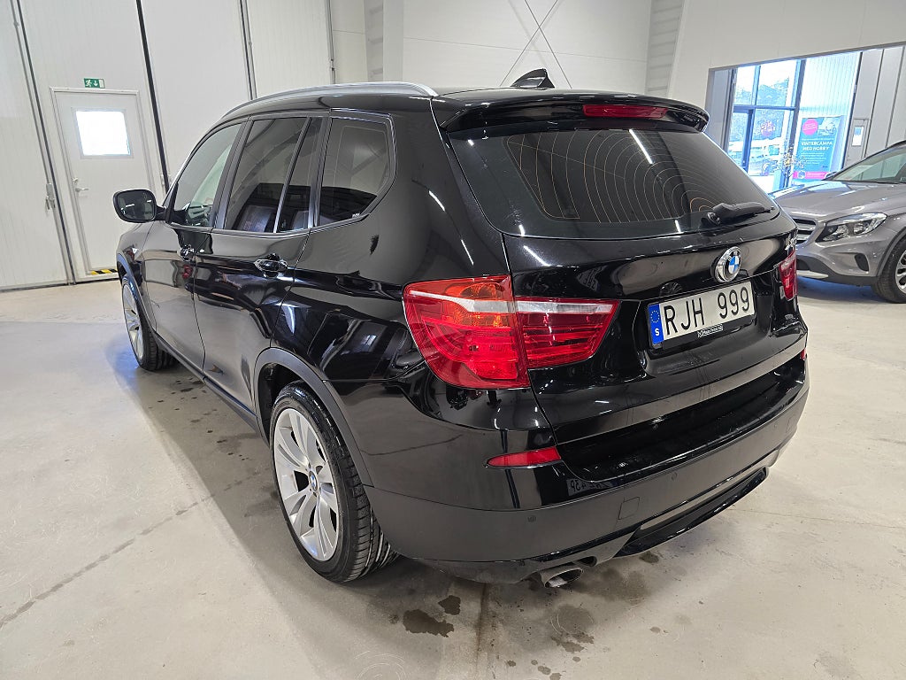 BMW X3 xDrive20d Steptronic *Automat *Vinterhjul - 2012 - Bild 8