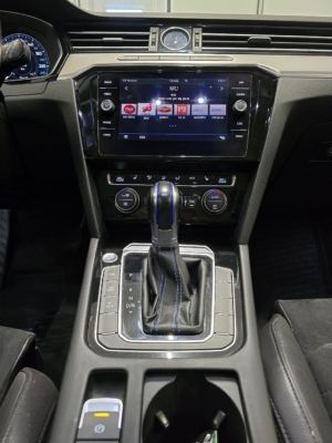 Volkswagen Passat GTE 1.4 TSI ACT GTE *Cockpit *Drag *Alcantara - 2018 - Bild 21