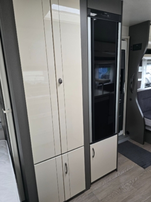 Hobby 560 CFE Excellent *Fransk bädd *Alde *Mover *Förtält - 2023 - Bild 19