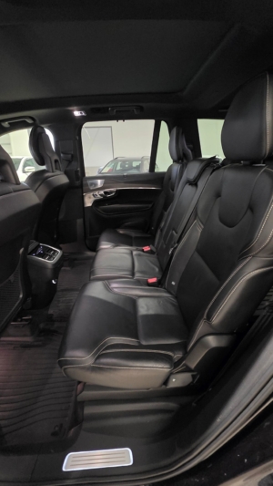 Volvo XC90 7-sits T6 AWD  R-Design B&W 22" - 2018 - Bild 19