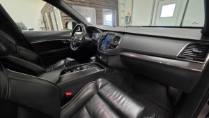 Volvo XC90 7-sits T6 AWD  R-Design B&W 22" - 2018 - Bild 27