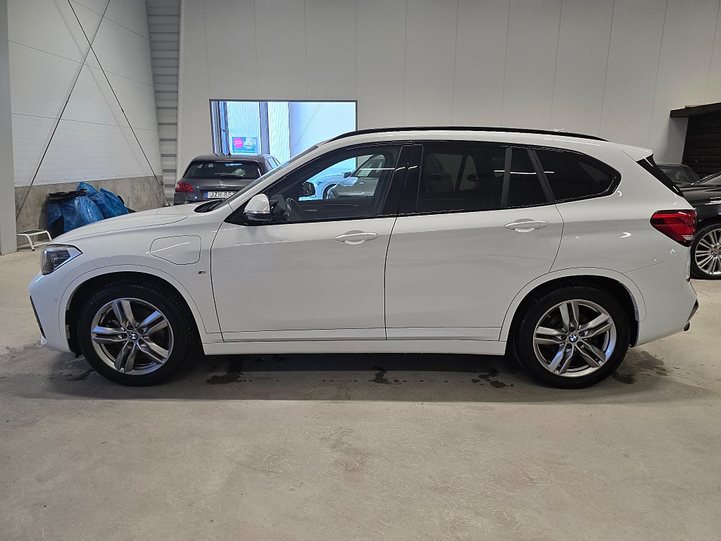 BMW X1 xDrive25e Steptronic M Sport *Dragkrok *Skinn *Panorama - 2021 - Bild 11