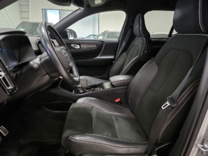 Volvo XC40 D3 AWD Geartronic R-Design *Värmare *6800 mil - 2019 - Bild 14