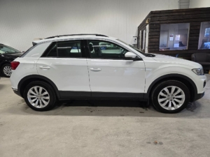 Volkswagen T-Roc 1.5 TSI ACT OPF Base *Automat *Elbaklucka *V-hjul - 2020 - Bild 5