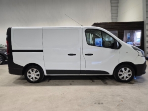 Renault Trafic Skåpbil 2.9t 1.6 dCi *Värmare *Dragkrok *V-hjul - 2017 - Bild 5