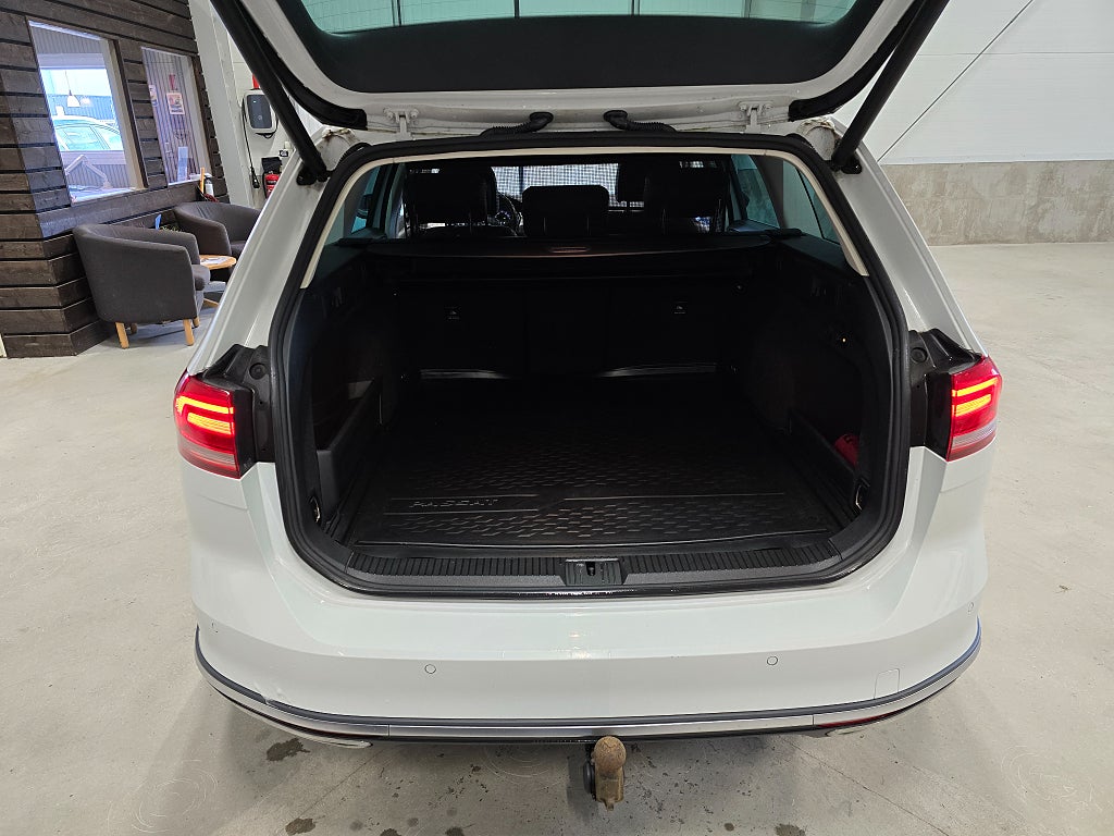 Volkswagen Passat Alltrack 2.0 TDI BMT 4Motion Alltrack *Drag *Värmare *Kam - 2017 - Bild 21