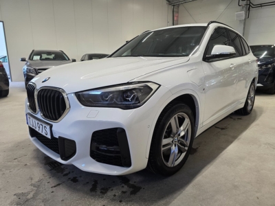 BMW X1 xDrive25e Steptronic M Sport *Dragkrok *Skinn *Panorama - 2021